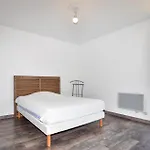 아파트 2 Bedroom In Saint-cyprien *