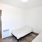 Apartment 2 Bedroom In Saint-cyprien