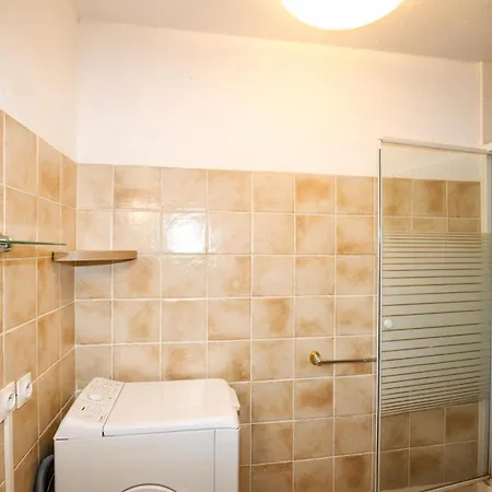 2 Bedroom In Saint-cyprien Apartamento