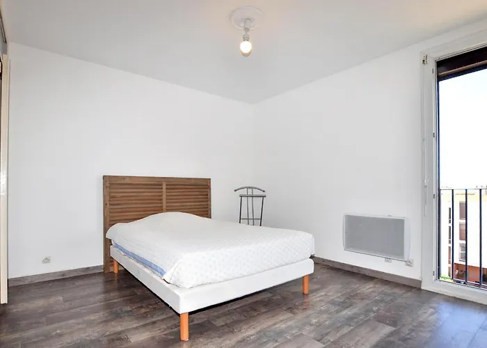Apartment Gorgeous In Saint-cyprien *