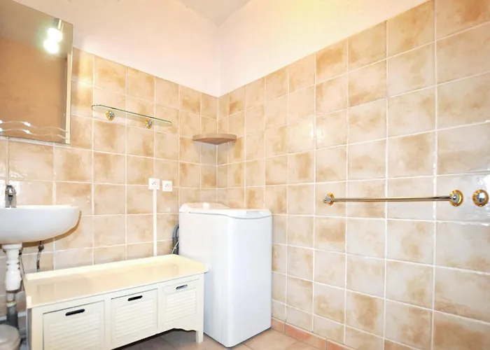 Gorgeous In Saint-cyprien Apartment